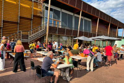 Agrandir l'image 2 sur 13, fenêtre modale